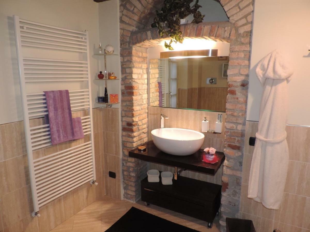 Feeling At Home - Varese Apartment ภายนอก รูปภาพ