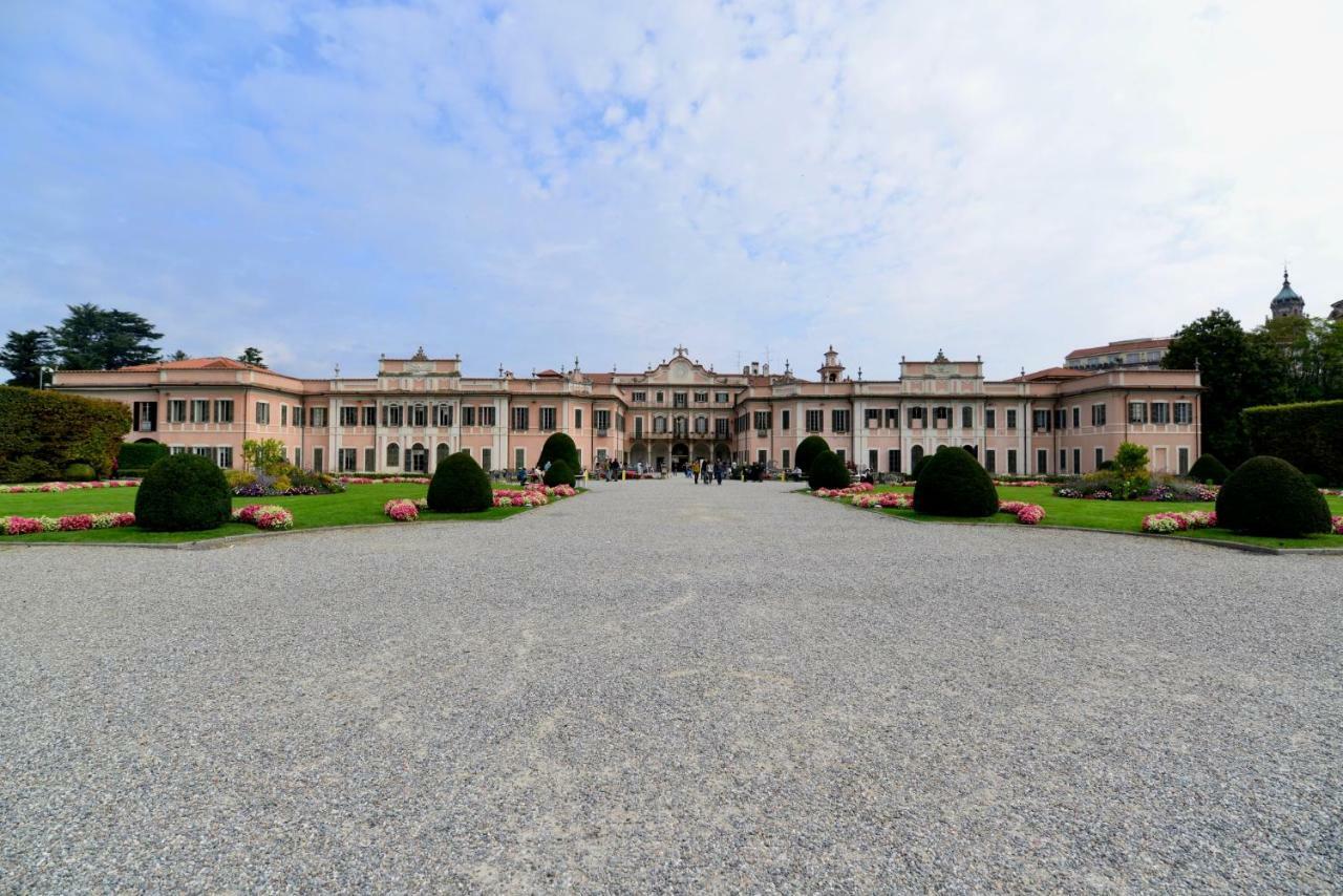 Feeling At Home - Varese Apartment ภายนอก รูปภาพ